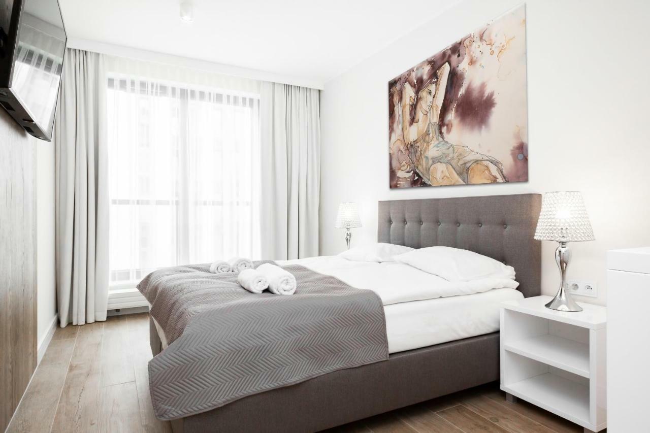 Apartments Warsaw Dzielna By Noclegi Renters Buitenkant foto