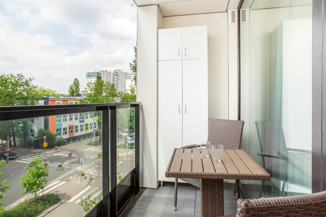 Apartments Warsaw Dzielna By Noclegi Renters Buitenkant foto